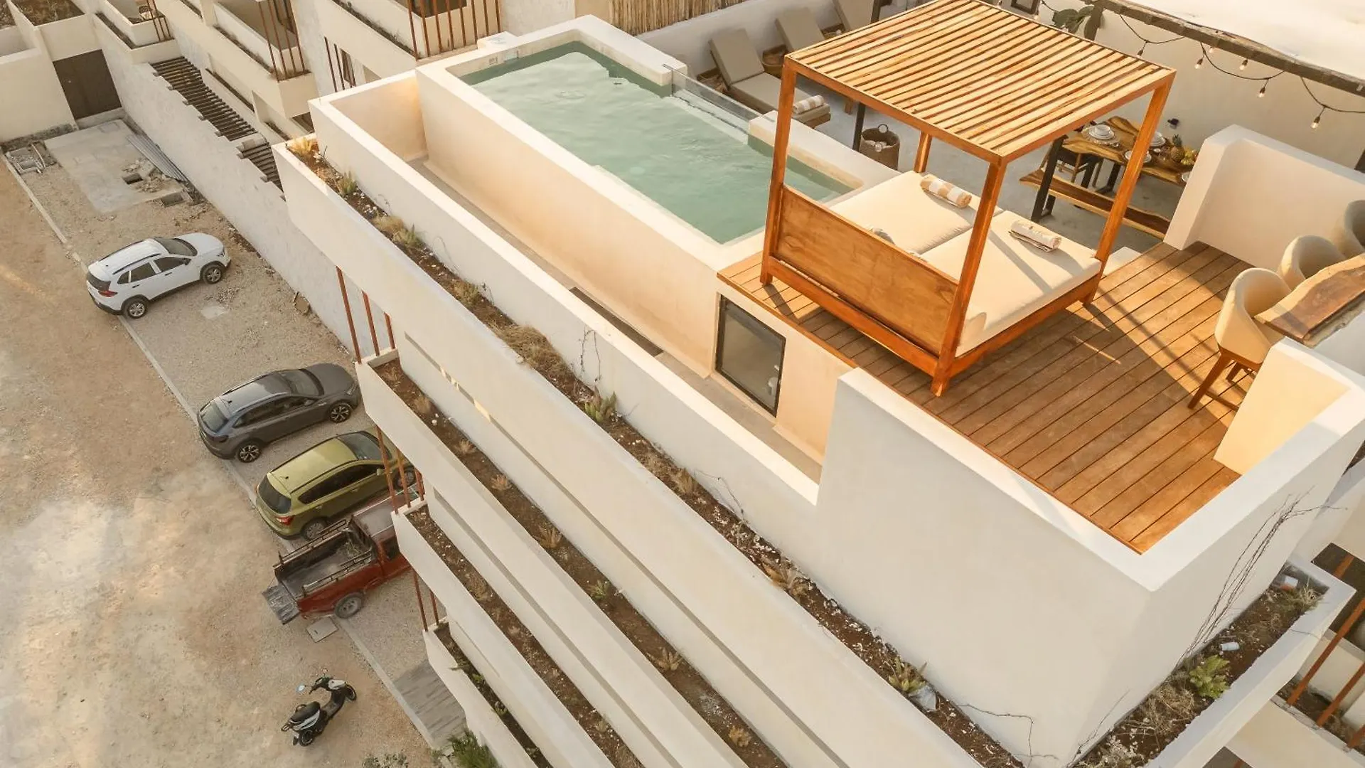 Deluxe 2-Story Penthouse Pool & Bbq Rooftop Tulum Apartment
