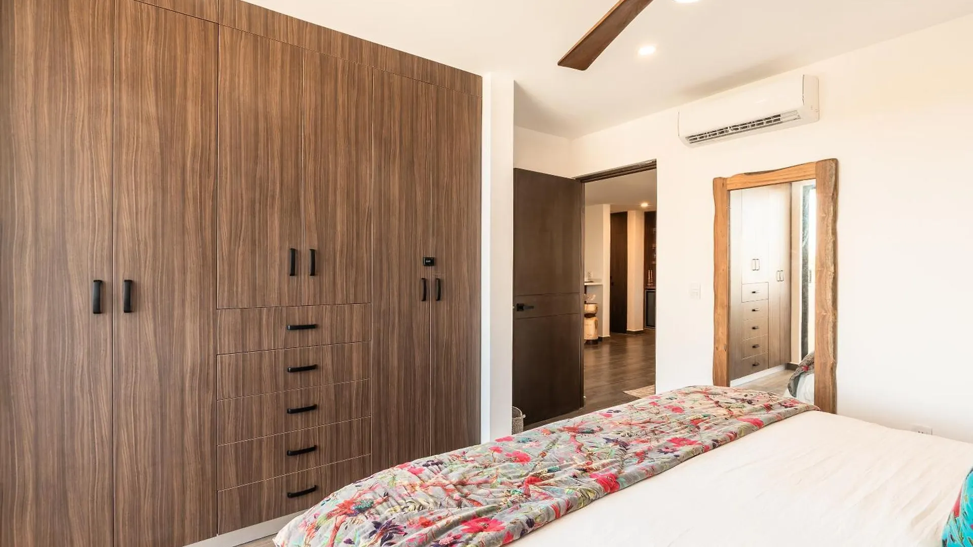 Deluxe 2-Story Penthouse Pool & Bbq Rooftop Tulum Apartment